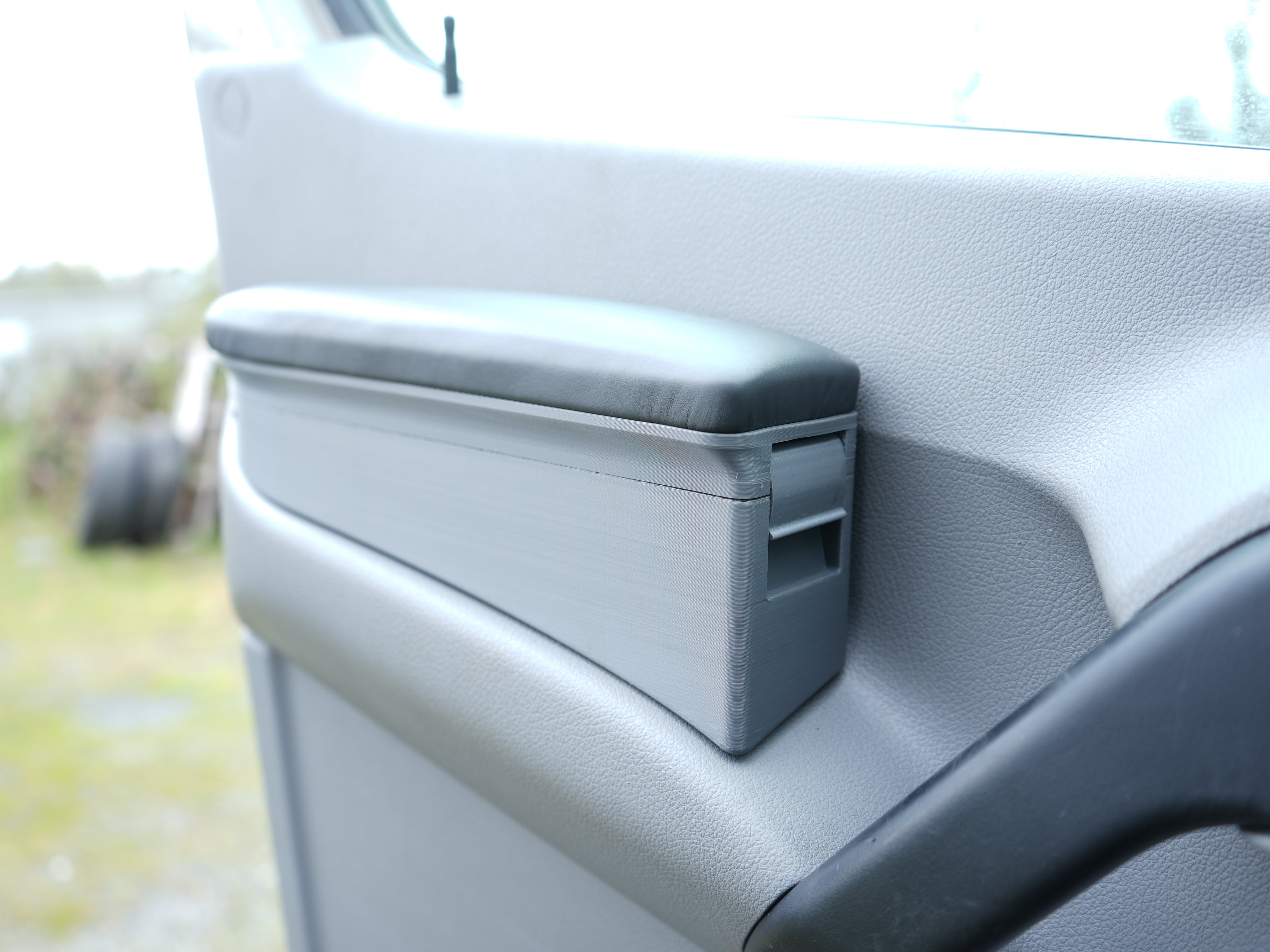 Door Panel Armrest for Dodge/Mercedes Sprinter 2007-2018